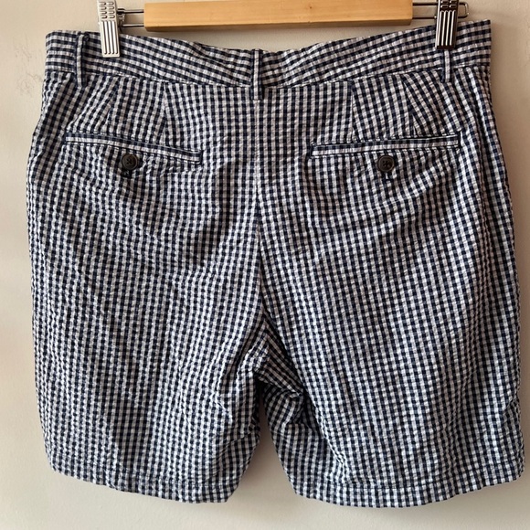 Club Monaco Baxter Fit 100% Cotton Shorts 30 EUC - Picture 9 of 9